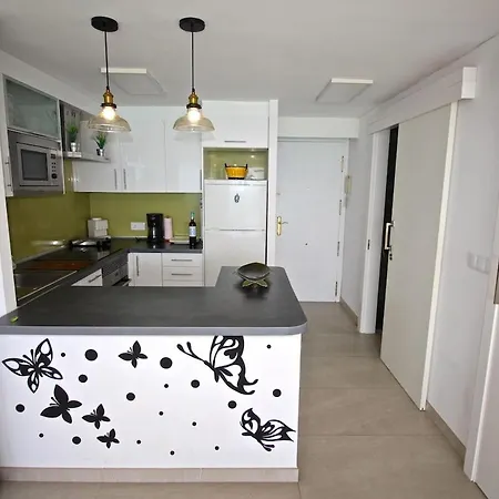 Appartement First Line Muchavista & Pool