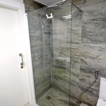 Appartement First Line Muchavista & Pool